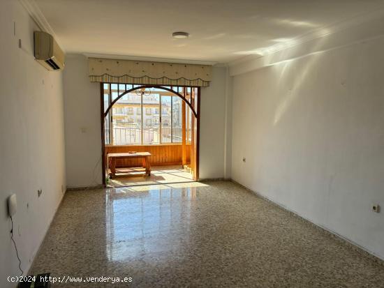 Inmobiliaria García Delgado vende Piso en Motril en Zona Varadero!!!!!!!!!!!!!!!!!!!!!!!! - GRANADA