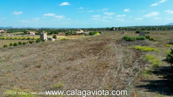 Nave agrícola en el término de Campos a 6 km de Colonia Sant Jordi - BALEARES