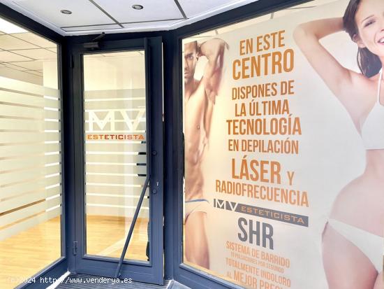 LOCAL TOTALMENTE REFORMADO CON LICENCIA DE ESTETICA Y PELUQUERIA, Y POSIBILIDAD DE DEJARLO EQUIPADO 