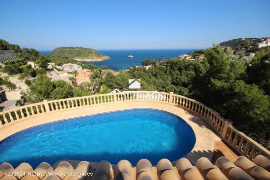  Villa de lujo con excelentes vistas al mar junto a playa La Barraca, Javea. - ALICANTE 