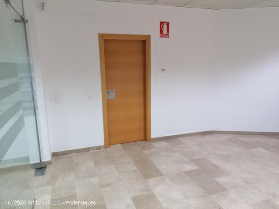 SE ALQUILA LOCAL COMERCIAL EN ALCANTARILLA. - MURCIA