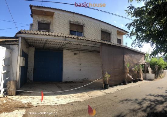 CASA DE HUERTA DE TRES HABITACIONES EN ERA ALTA MURCIA - MURCIA