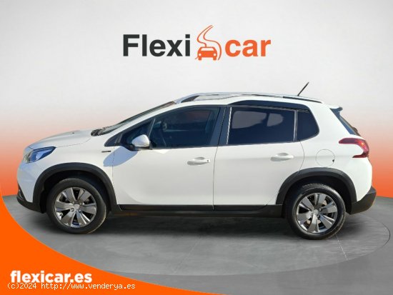 Peugeot 2008 Signature 1.2 PureTech 60KW (82CV) - Badajoz