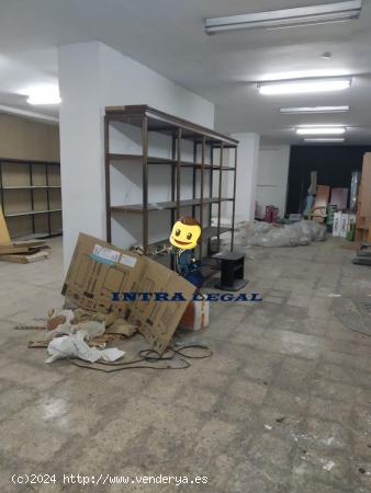 SE VENDE O ALQUILA LOCAL COMERCIAL. - SALAMANCA