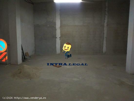 SE VENDE LOCAL COMERCIAL EN CALLE CORTES DE CÁDIZ - SALAMANCA