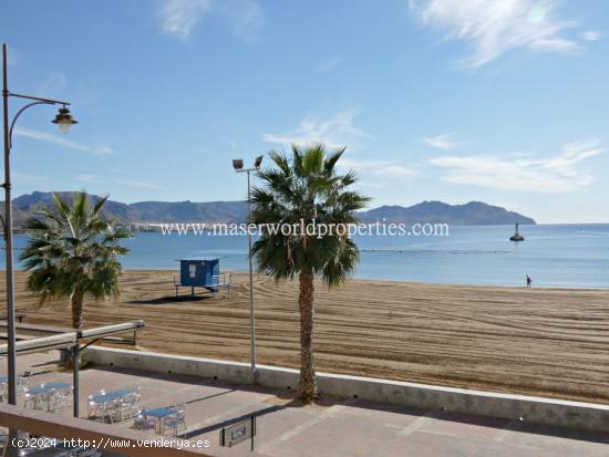 Piso en venta en Puerto de Mazarrón, 1ª línea del paseo - MURCIA