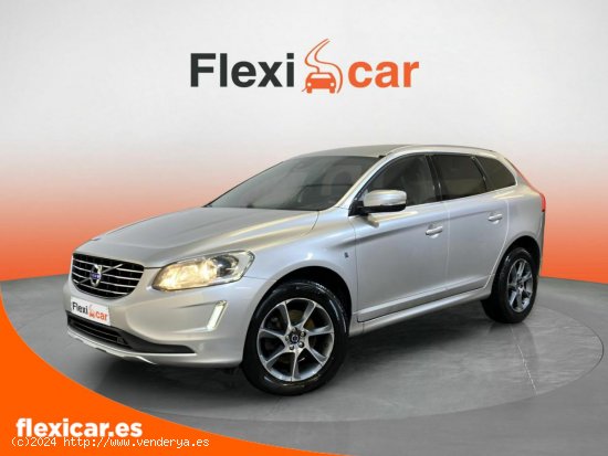 Volvo XC-60 2.0 D4 Momentum - Vigo