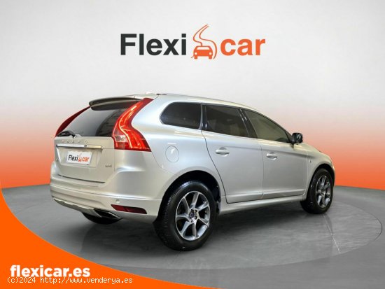 Volvo XC-60 2.0 D4 Momentum - Vigo