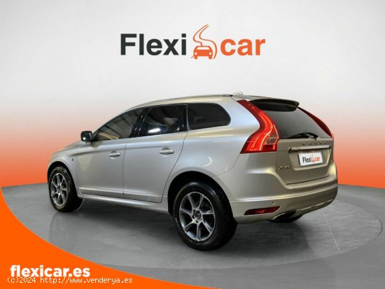 Volvo XC-60 2.0 D4 Momentum - Vigo