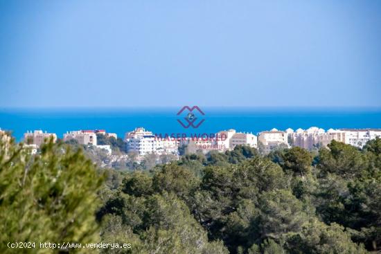 VILLA DE LUJO CON VISTAS AL MAR EN ZONA PROVILEGIADA - ALICANTE