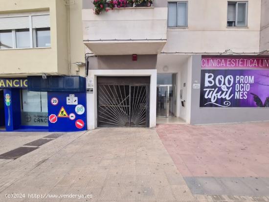  VENTA DE PLAZA DE APARCAMIENTO Y TRASTERO EN ZONA CORTE INGLES!!! - CADIZ 