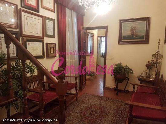 FANTASTICO PISO JUNTO AL AYUNTAMIENTO, CON 5 DORMITORIOS!!! - CORDOBA