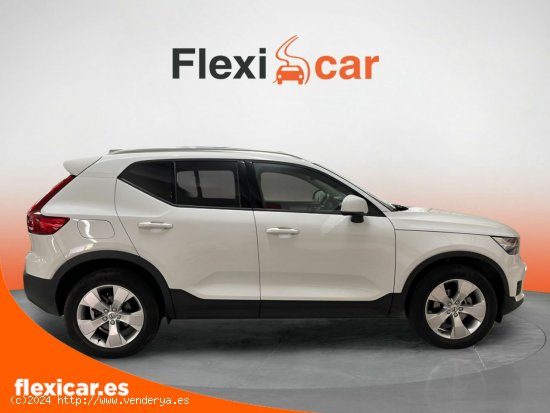 Volvo XC40 1.5 T2 Momentum Pro Auto - Viladecans