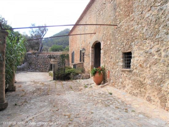 Espectacular Finca Rústica en Esporles - BALEARES