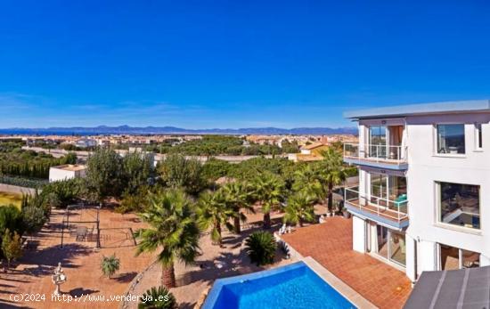 Gran villa en Sa Torre con vostas al mar - BALEARES