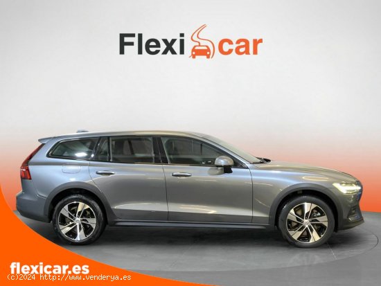 Volvo V60 Cross Country 2.0 B4 (D) AWD Cross Country AUTO - Vigo