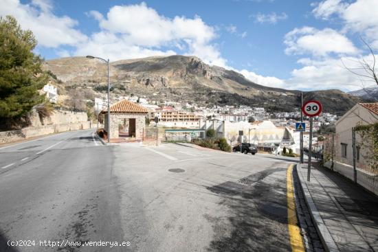 COQUETO PISO EN LA ENTRADA DE GÜÉJAR SIERRA - GRANADA