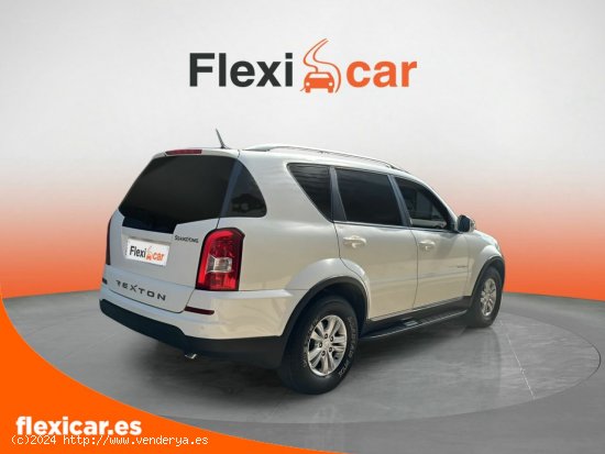 SsangYong Rexton 200 e-Xdi 4x2 Premium - Zaragoza