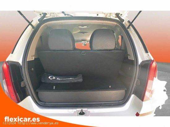 SsangYong Rexton 200 e-Xdi 4x2 Premium - Zaragoza