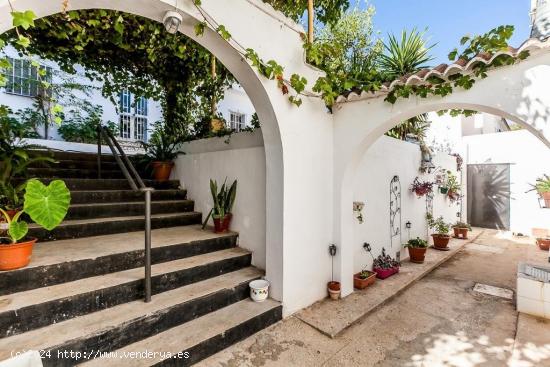 Hostal situado en Vejer de la Frontera N340 (inversores) - CADIZ