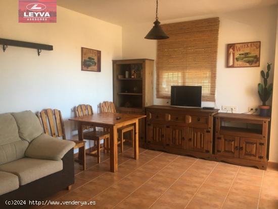 Apartamento de planta baja con piscina comunitaria - MURCIA