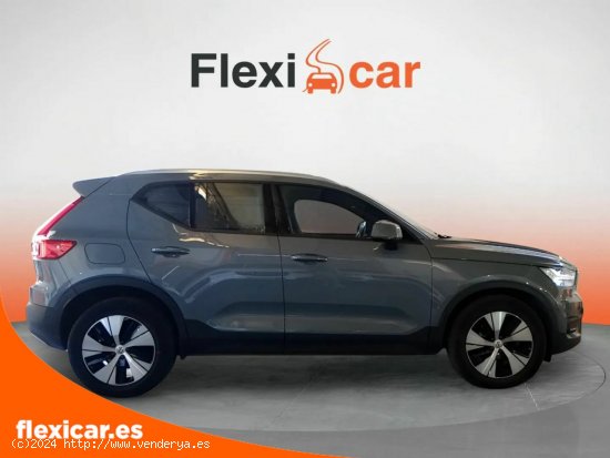 Volvo XC40 2.0 D3 AWD Momentum Pro Auto - Córdoba