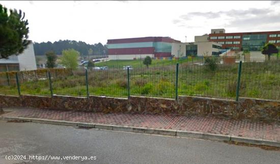 Fantástico terreno edificable en Golf Barcelona - BARCELONA