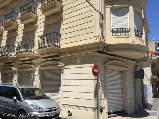 LOCAL COMERCIAL EN ALQUILER DE LUJO CALLOSA DEL SEGURA= 700 € AL MES - ALICANTE