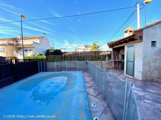 Espectacular chalet con piscina en orihuela centro - ALICANTE