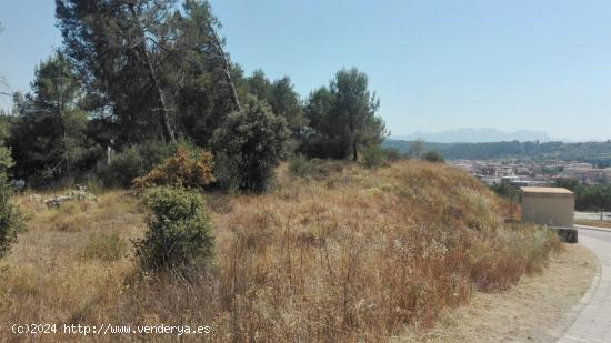 TERRENO EDIFICABLE EN NAVARCLES - BARCELONA