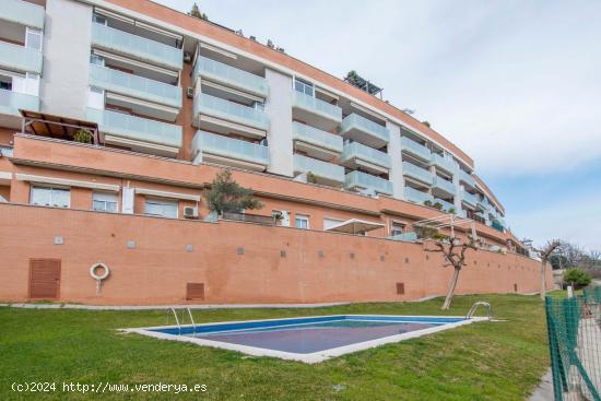 Dúplex en zona Els Ametllers - BARCELONA