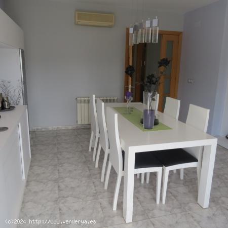 Chalet en venta en Castellví de Rosanes - BARCELONA