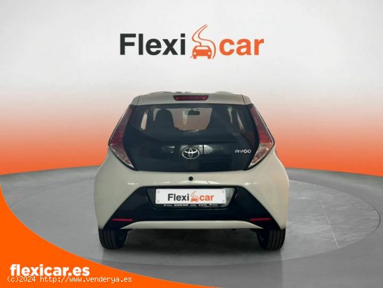 Toyota Aygo 1.0 70 x-cite - Albacete