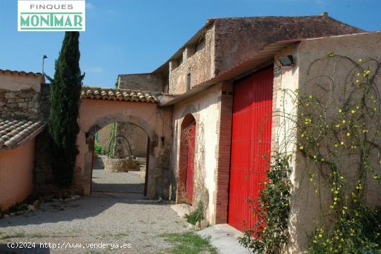 EN VENTA MASÍA CON 1.000 Ha. DE TERRENO EN VENTA - TARRAGONA