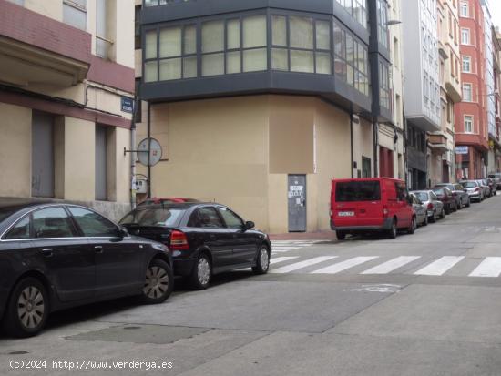 LOCAL SUPERCOMERCIAL EN LOS MALLOS!!! OPORTUNIDAD DE INVERSION!!! - A CORUÑA