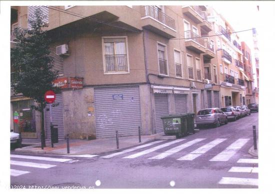 Local comercial en Elche zona Reina Victoria, 70 m. de superficie - ALICANTE