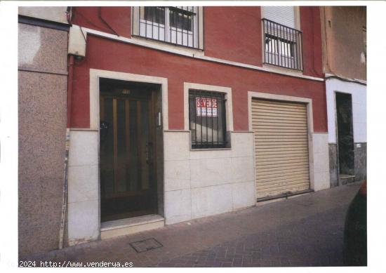 Local comercial en Elche zona Plaza Barcelona, 95 m. de superficie - ALICANTE