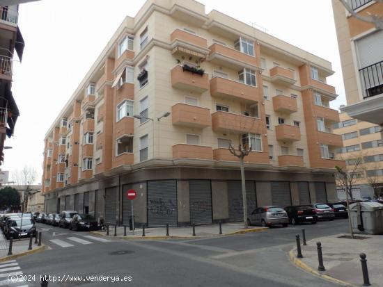 Local comercial en Elche zona Corte Ingles, 550m2 de superficie - ALICANTE