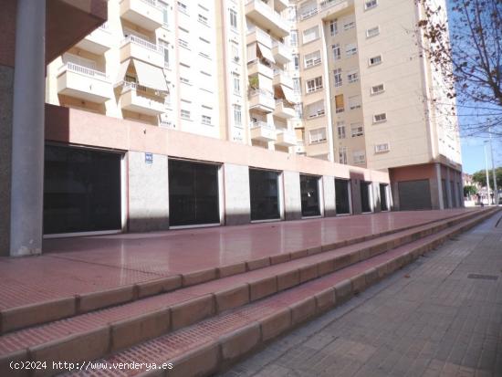 Local comercial en Elche zona Altabix, 1300 m2 - ALICANTE