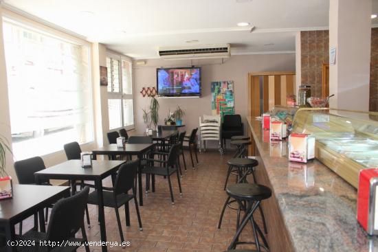 Cafetería o Local Comercial en Elche de 151m2 - ALICANTE