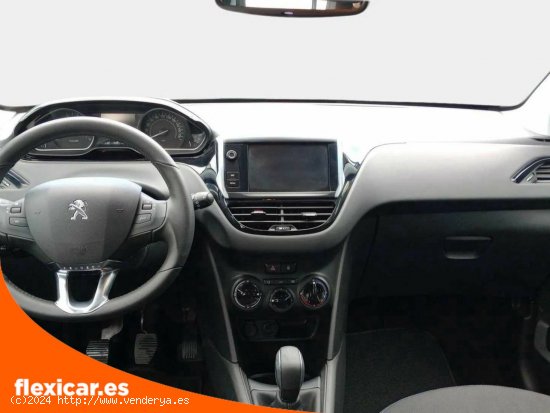 Peugeot 208 5P Signature 1.2L PureTech 60KW (82CV) - Santander