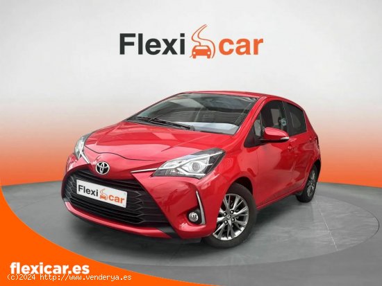 Toyota Yaris 1.5 110 Active - Sant Boi de Llobregat