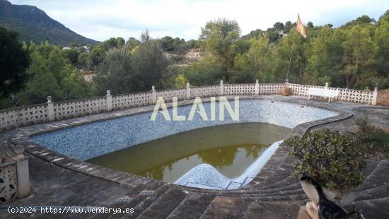 Espectacular casa en el Garbi / sierra calderona - VALENCIA