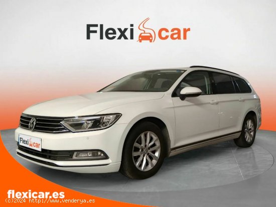 Volkswagen Passat Variant Advance 1.6 TDI 120CV BMT - Córdoba