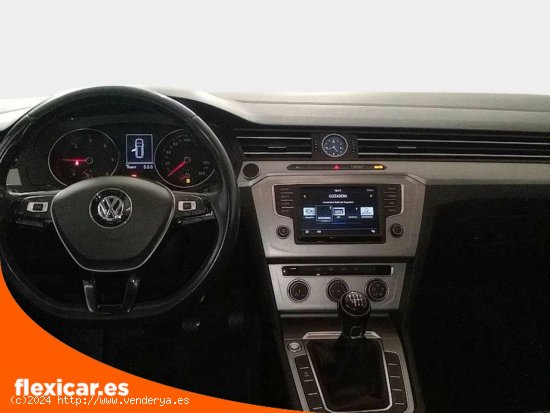 Volkswagen Passat Variant Advance 1.6 TDI 120CV BMT - Córdoba