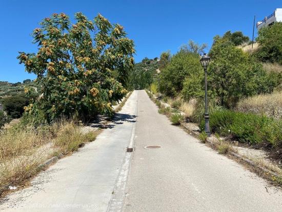 SOLARES URBANIZABLES EN MONTEFRÍO ZONA TRANQUILA E IDEAL PARA VIVIR !!!! - GRANADA