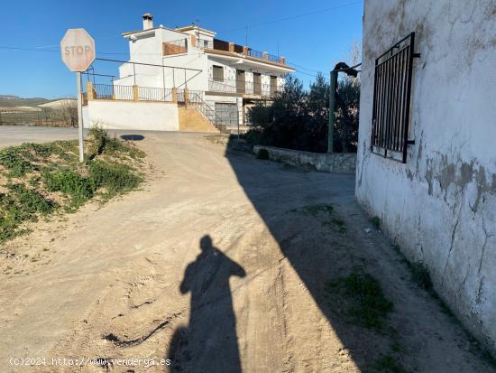 CASA DE CAMPO SITUADA EN LA FÁBRICA ZONA RURAL Y TRANQUILA PARA VIVIR !!!! - GRANADA