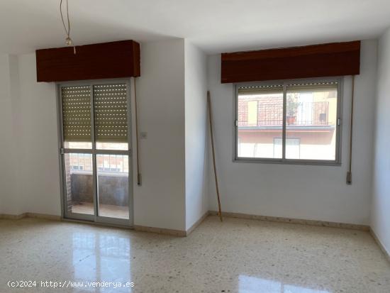  Se Vende en Huetor Tajar - GRANADA 