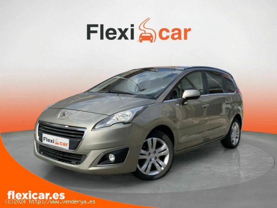 Peugeot 5008 Access 1.6 BlueHDi 120 FAP - Madrid