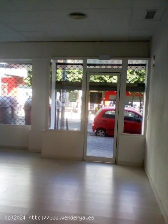  LOCAL 80 mt2 (zona: Triana) - SEVILLA 